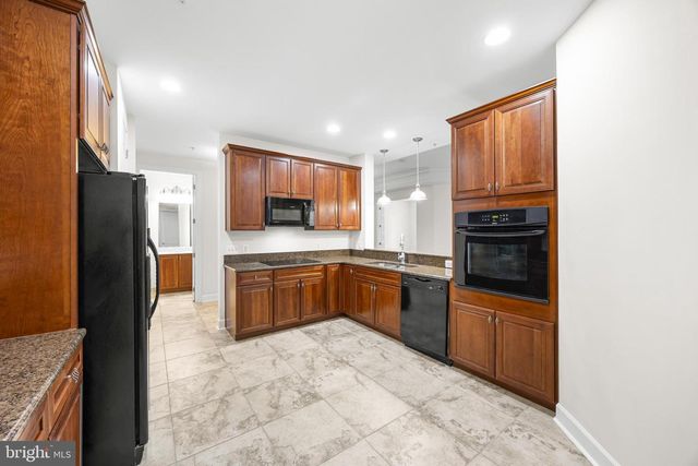 1915 TOWNE CENTRE BLVD #306, Annapolis, MD 21401