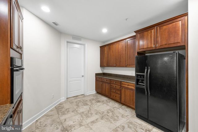 1915 TOWNE CENTRE BLVD #306, Annapolis, MD 21401