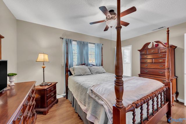 1002 Skyview Street Sw SW, Decatur, AL 35601