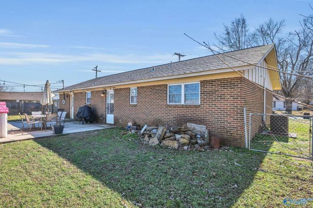 1002 Skyview Street Sw SW, Decatur, AL 35601