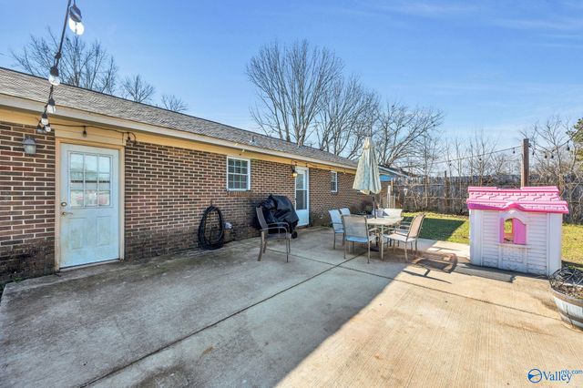 1002 Skyview Street Sw SW, Decatur, AL 35601