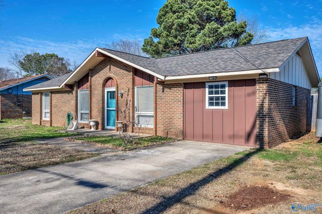1002 Skyview Street Sw SW, Decatur, AL 35601