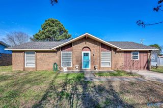 1002 Skyview Street Sw SW, Decatur, AL 35601