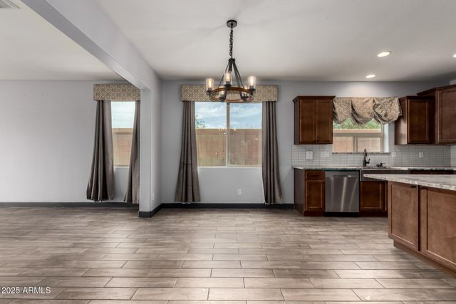 9302 W GEORGIA Avenue, Glendale, AZ 85305