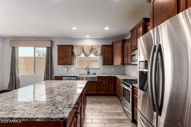 9302 W GEORGIA Avenue, Glendale, AZ 85305