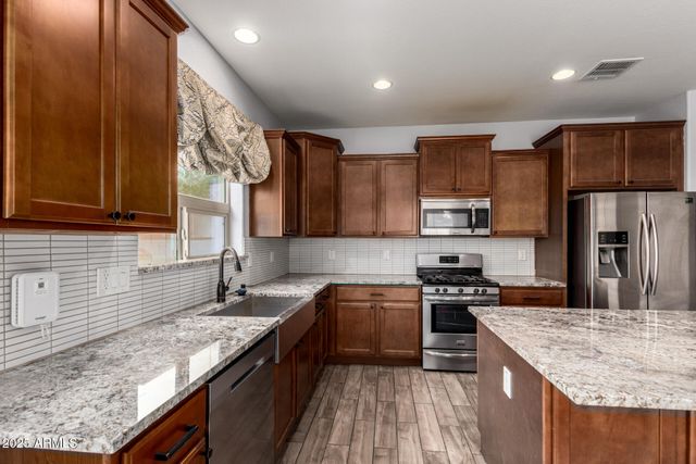 9302 W GEORGIA Avenue, Glendale, AZ 85305