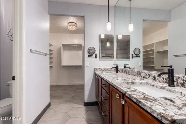 9302 W GEORGIA Avenue, Glendale, AZ 85305