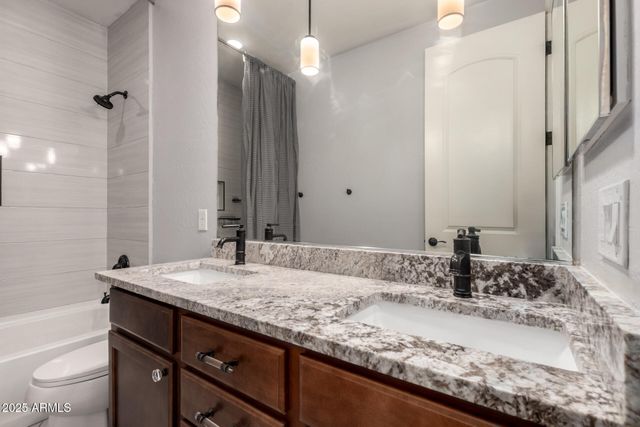 9302 W GEORGIA Avenue, Glendale, AZ 85305