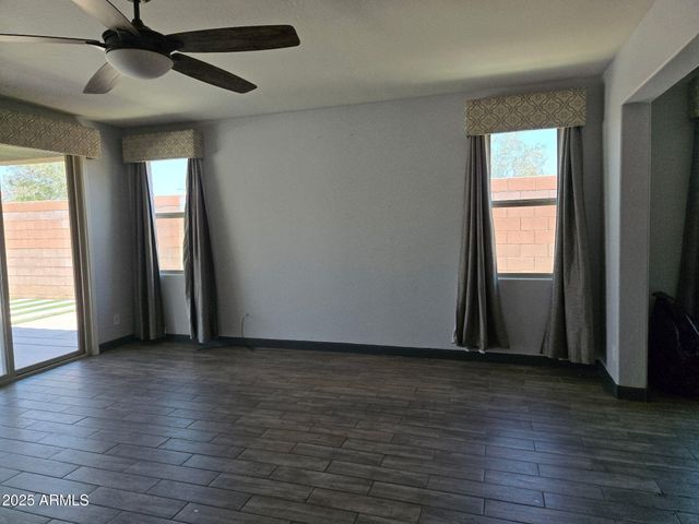 9302 W GEORGIA Avenue, Glendale, AZ 85305