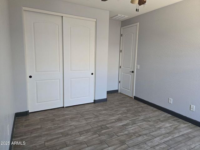 9302 W GEORGIA Avenue, Glendale, AZ 85305