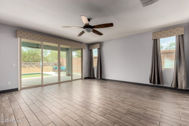 9302 W GEORGIA Avenue, Glendale, AZ 85305