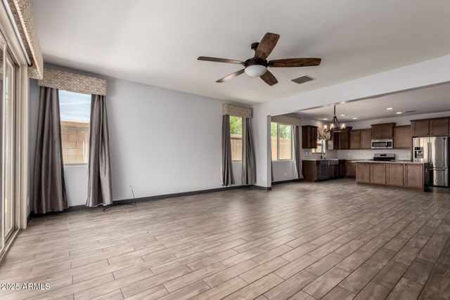 9302 W GEORGIA Avenue, Glendale, AZ 85305