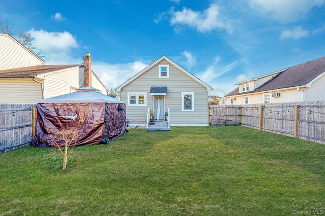 37 Orchard Street, Merrick, NY 11566