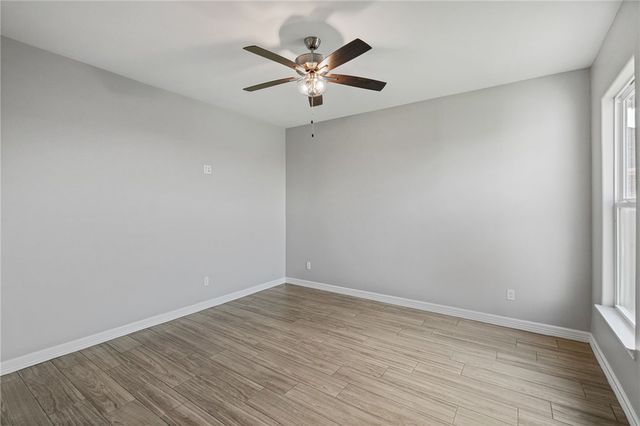 725 Mama Fefi Dr, Corpus Christi, TX 78414