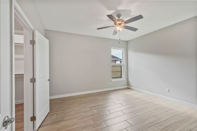 725 Mama Fefi Dr, Corpus Christi, TX 78414