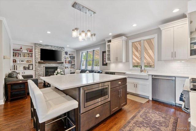 144 Cranberry Court, Melville, NY 11747