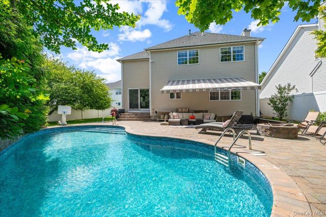 144 Cranberry Court, Melville, NY 11747