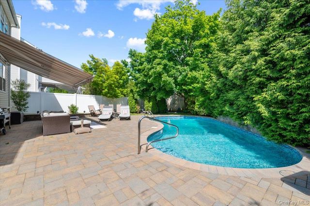 144 Cranberry Court, Melville, NY 11747