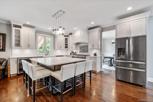 144 Cranberry Court, Melville, NY 11747