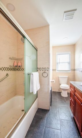 14641 224th Street, Springfield Gardens, NY 11413