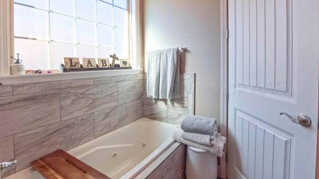 77 Canyon E Parkway, Canyon, TX 79015