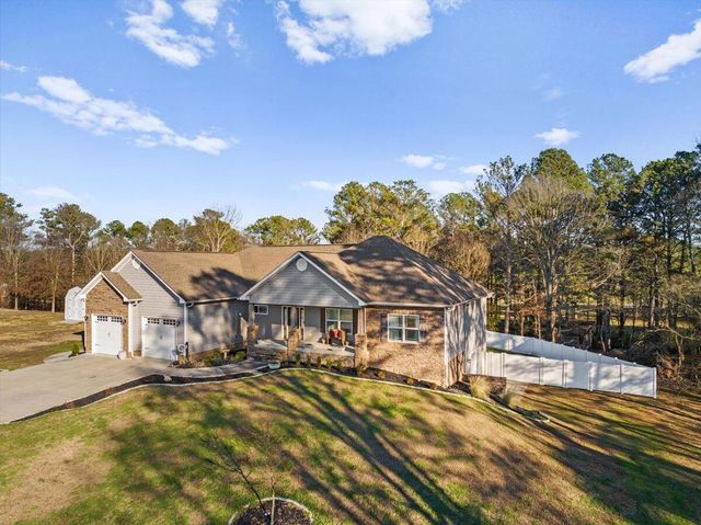 1733 Quinton Road, Rocky Face, GA 30740