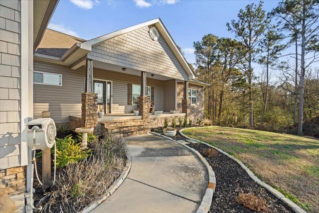 1733 Quinton Road, Rocky Face, GA 30740