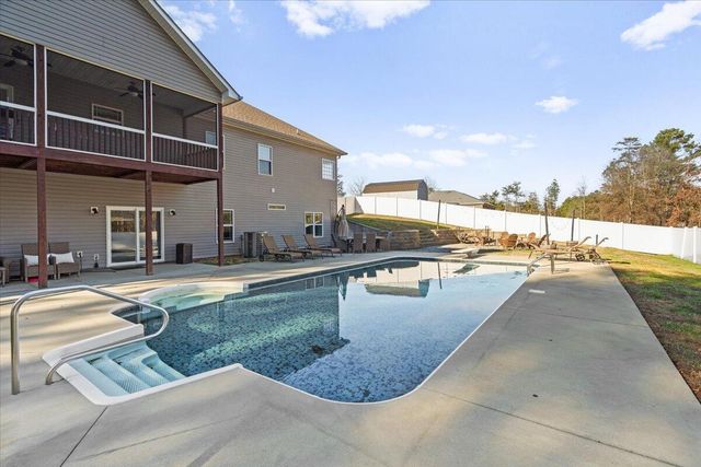 1733 Quinton Road, Rocky Face, GA 30740