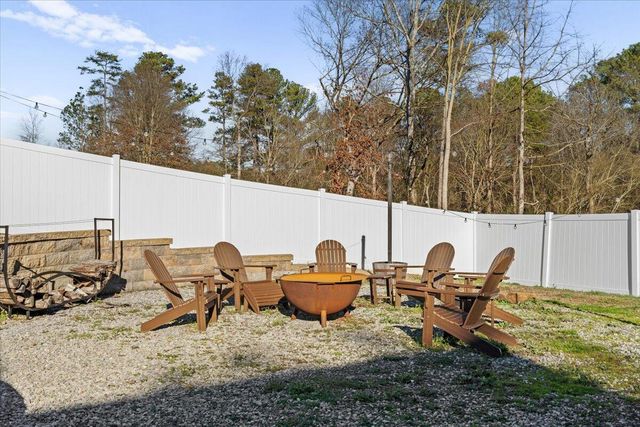 1733 Quinton Road, Rocky Face, GA 30740