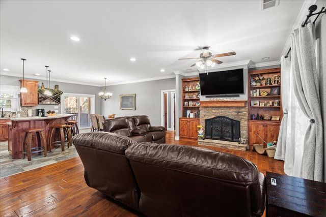 1733 Quinton Road, Rocky Face, GA 30740