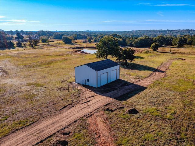 1387 County Road 140, Whitesboro, TX 76273