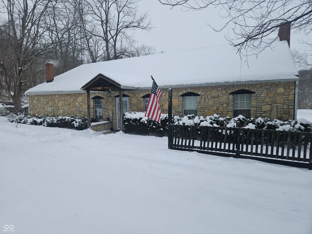 4246 W State Road 44, Connersville, IN 47331