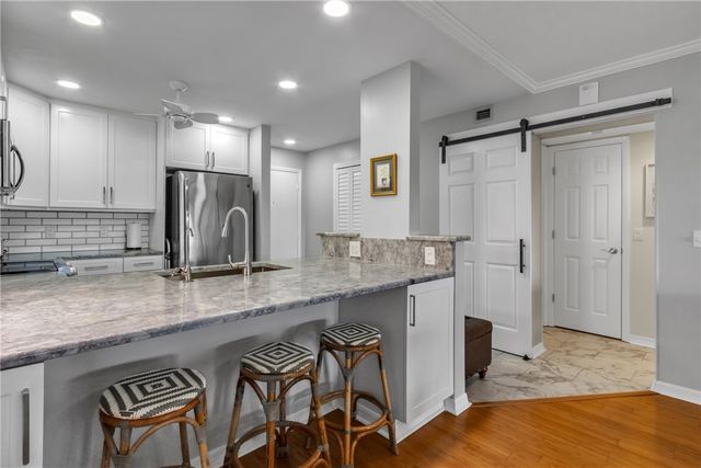 24 Plantation Drive 205, Vero Beach, FL 32966