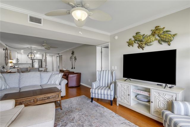 24 Plantation Drive 205, Vero Beach, FL 32966