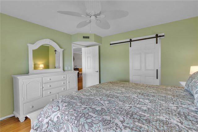 24 Plantation Drive 205, Vero Beach, FL 32966