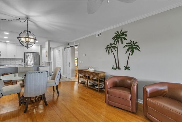 24 Plantation Drive 205, Vero Beach, FL 32966