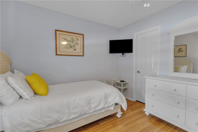 24 Plantation Drive 205, Vero Beach, FL 32966