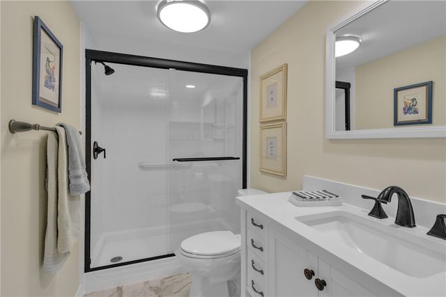 24 Plantation Drive 205, Vero Beach, FL 32966