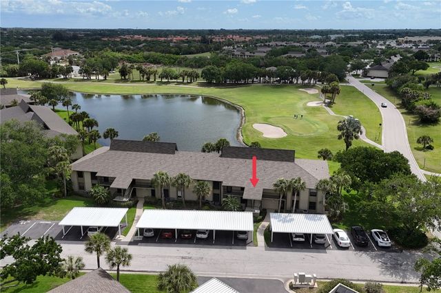 24 Plantation Drive 205, Vero Beach, FL 32966