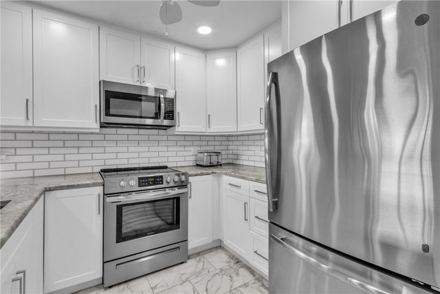 24 Plantation Drive 205, Vero Beach, FL 32966