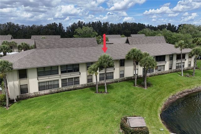 24 Plantation Drive 205, Vero Beach, FL 32966