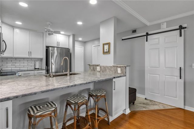 24 Plantation Drive 205, Vero Beach, FL 32966