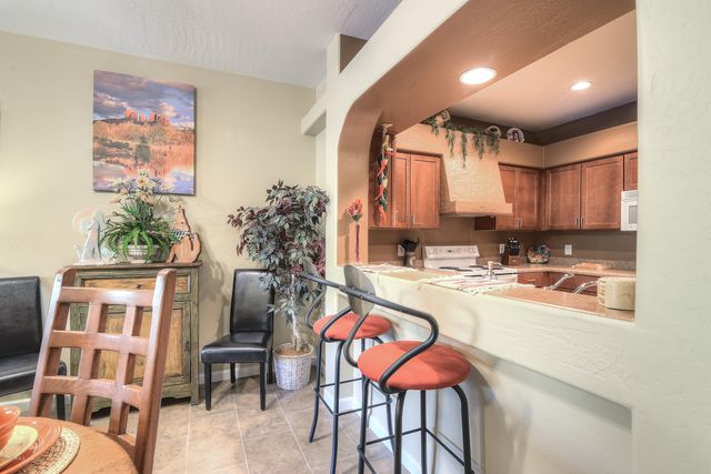 16307 E ARROW Drive E 106, Fountain Hills, AZ 85268