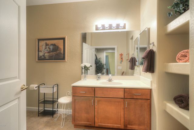 16307 E ARROW Drive E 106, Fountain Hills, AZ 85268