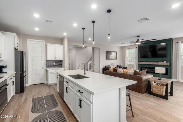 17282 W DAHLIA Drive, Surprise, AZ 85388