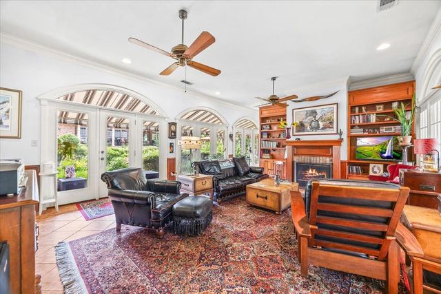50 Brookmeadow DR, Wimberley, TX 78676