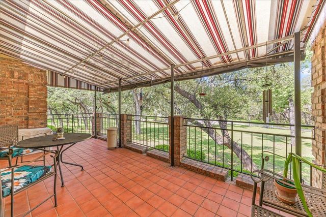 50 Brookmeadow DR, Wimberley, TX 78676