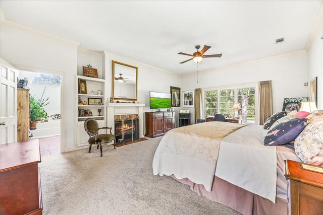 50 Brookmeadow DR, Wimberley, TX 78676