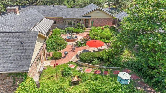50 Brookmeadow DR, Wimberley, TX 78676