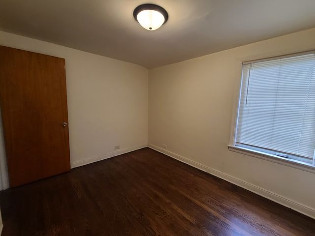 14216 S Michigan Avenue, Riverdale, IL 60827
